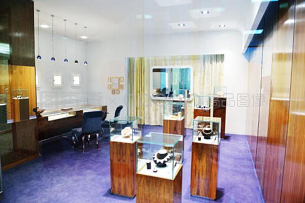 璀璨天地 室內(nèi)珠寶商店的零售藝術(shù)與未來之路